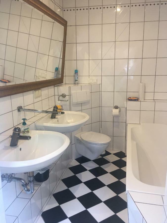 Apartment Am Friedrich Ebert Park Mit Ueber 100Qm Wohnflaeche 哈姆 外观 照片